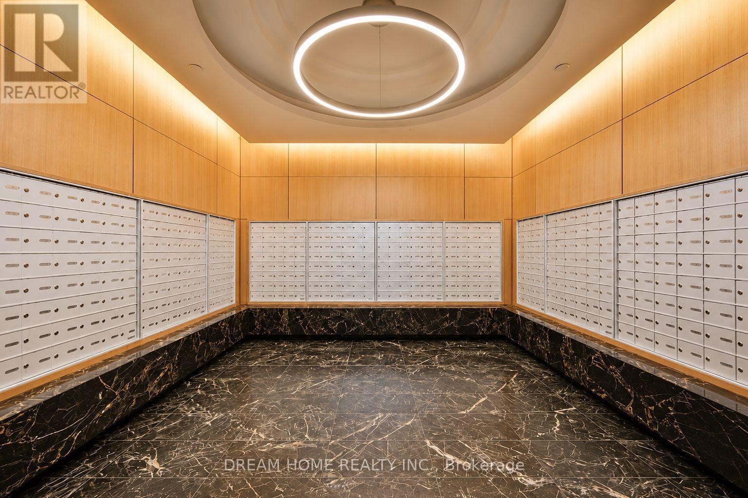 802 - 25 Adra Grado Way, Toronto, ON - Indoor Photo Showing Other Room