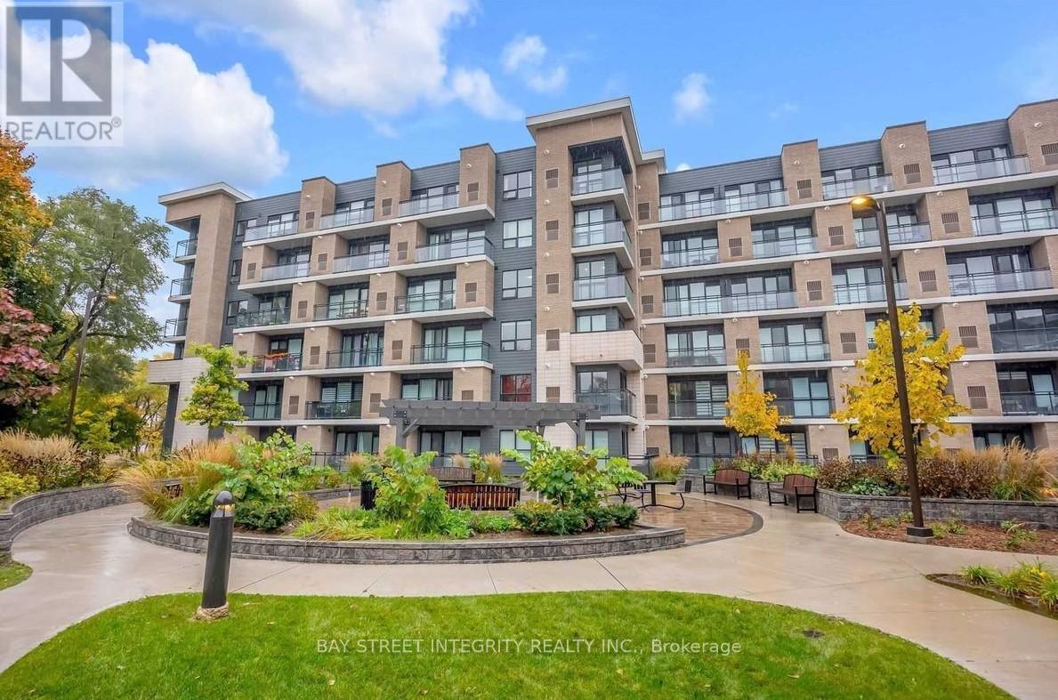 511 - 1 Falaise Road, Toronto, ON - Outdoor With Balcony With Facade