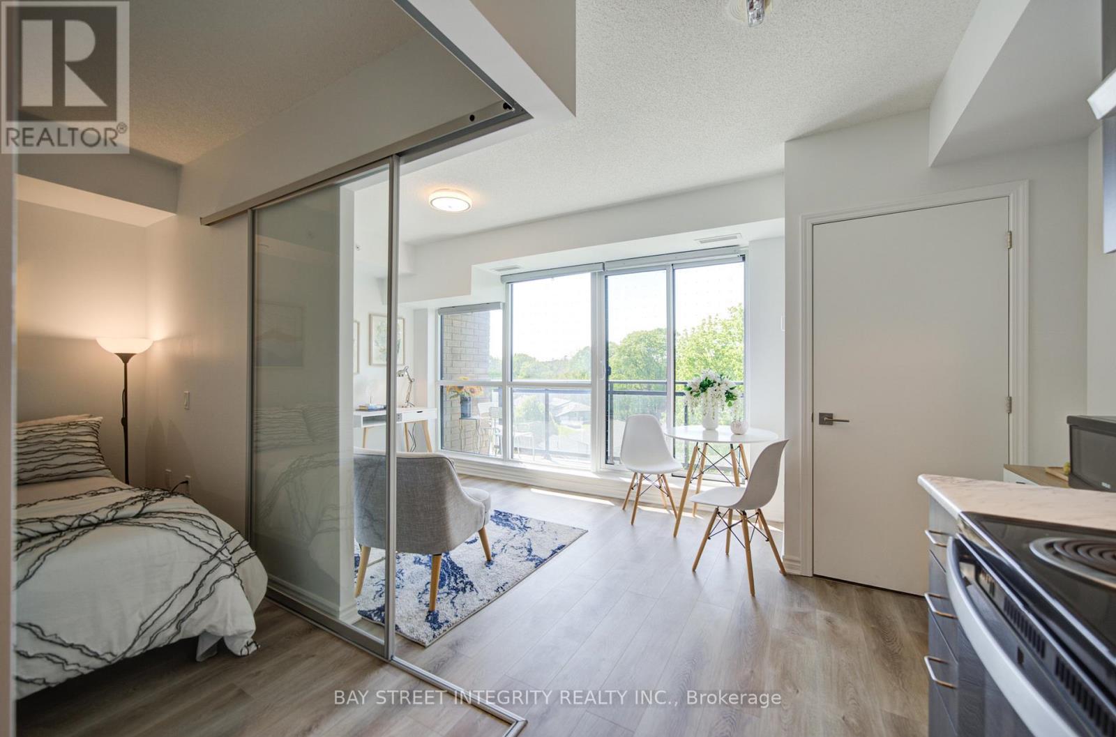 511 - 1 Falaise Road, Toronto, ON - Indoor