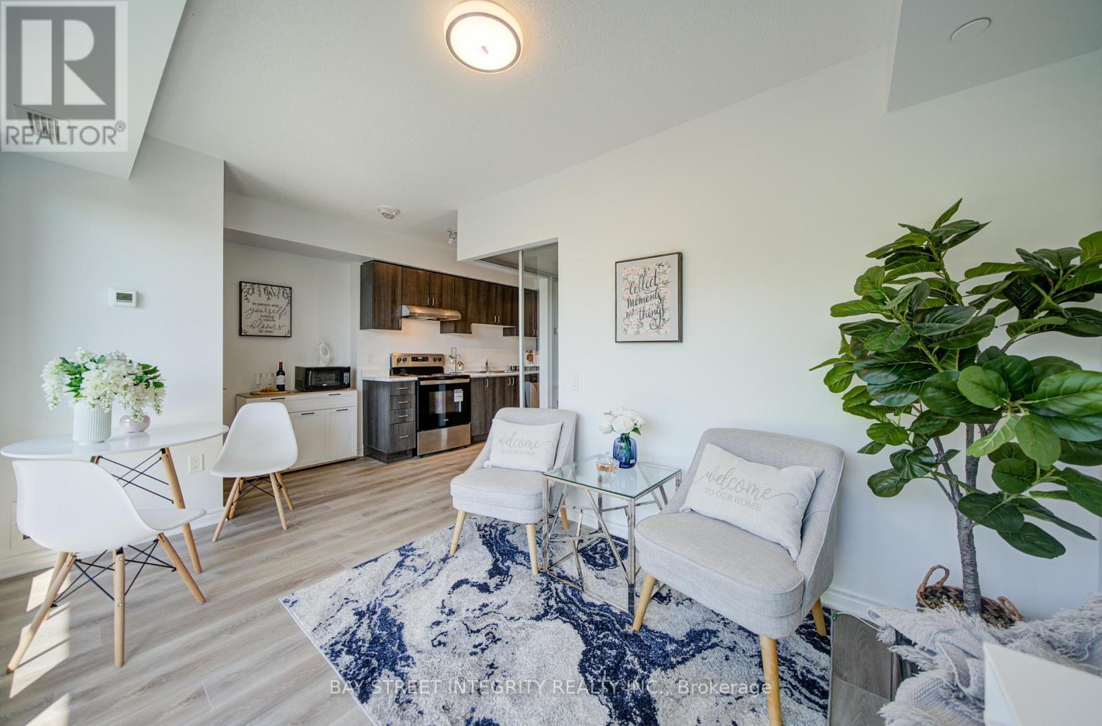 511 - 1 Falaise Road, Toronto, ON - Indoor