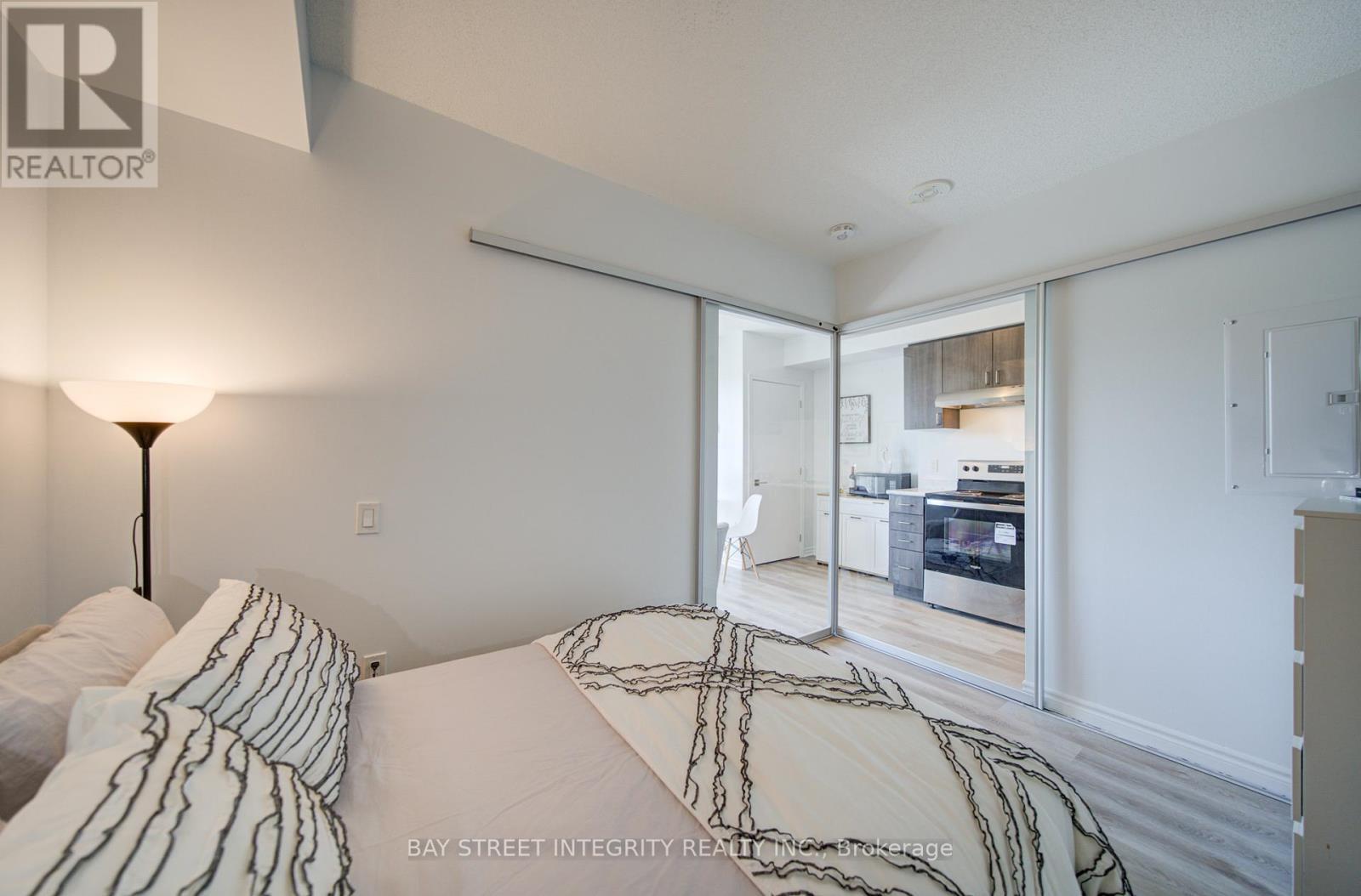 511 - 1 Falaise Road, Toronto, ON - Indoor