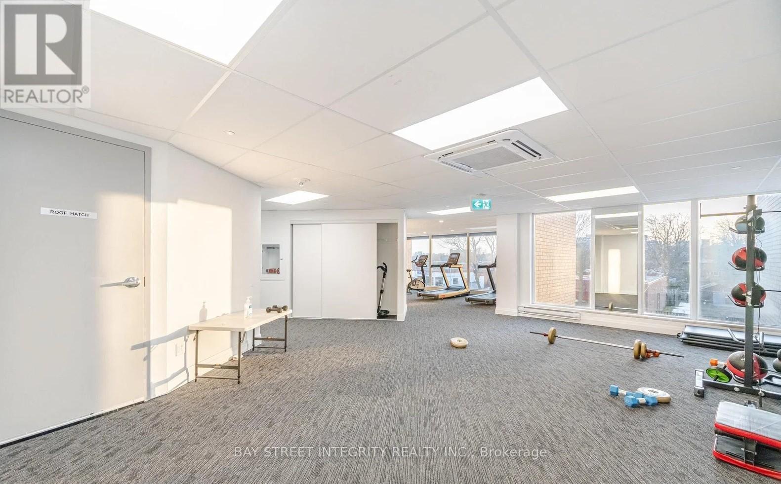 511 - 1 Falaise Road, Toronto, ON - Indoor Photo Showing Gym Room