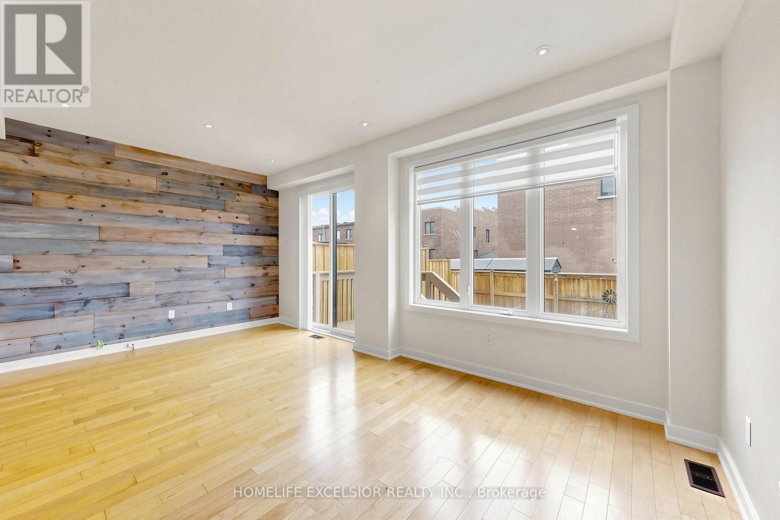104 Dariole Drive, Richmond Hill, ON - Indoor Photo Showing Other Room