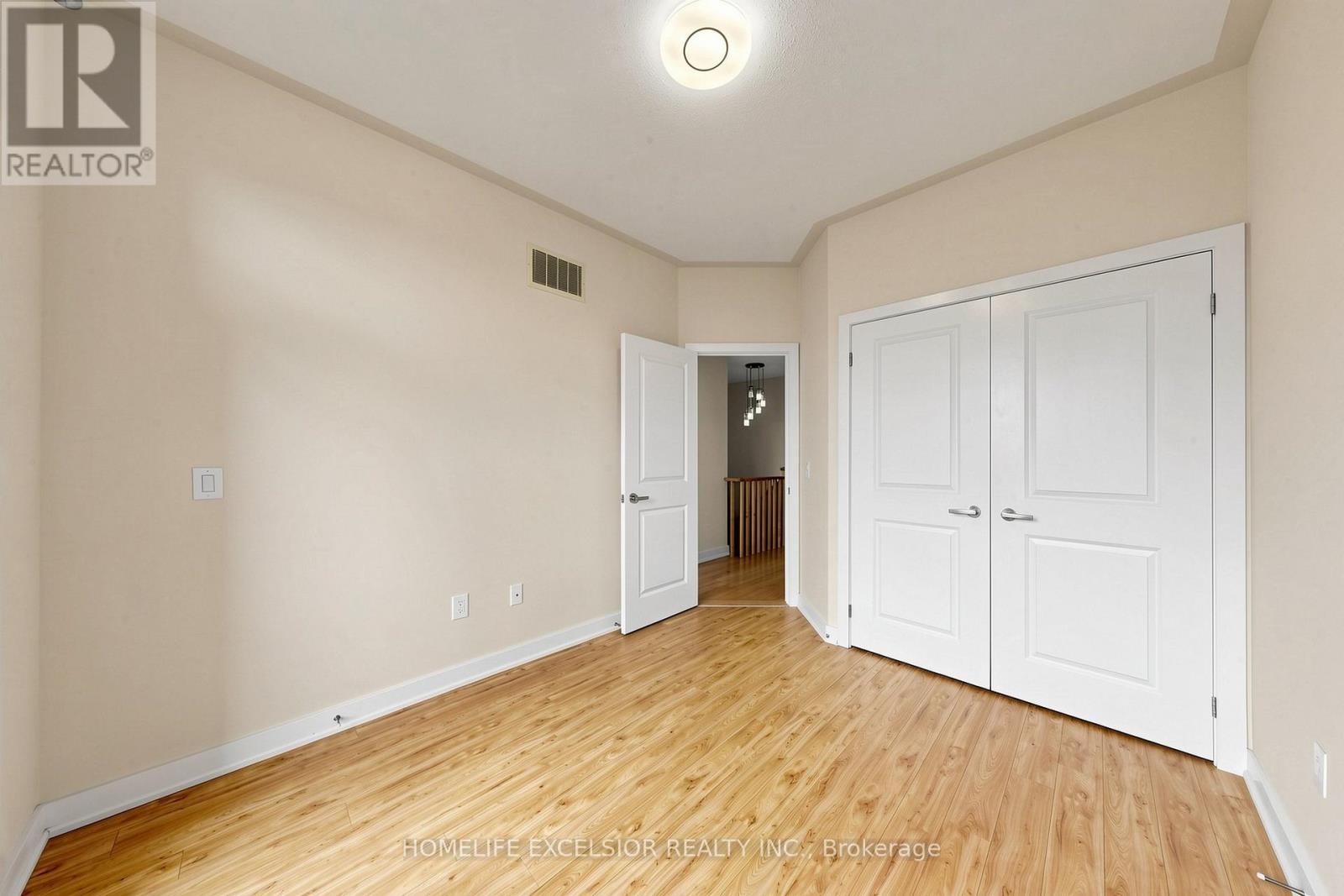 104 Dariole Drive, Richmond Hill, ON - Indoor Photo Showing Other Room