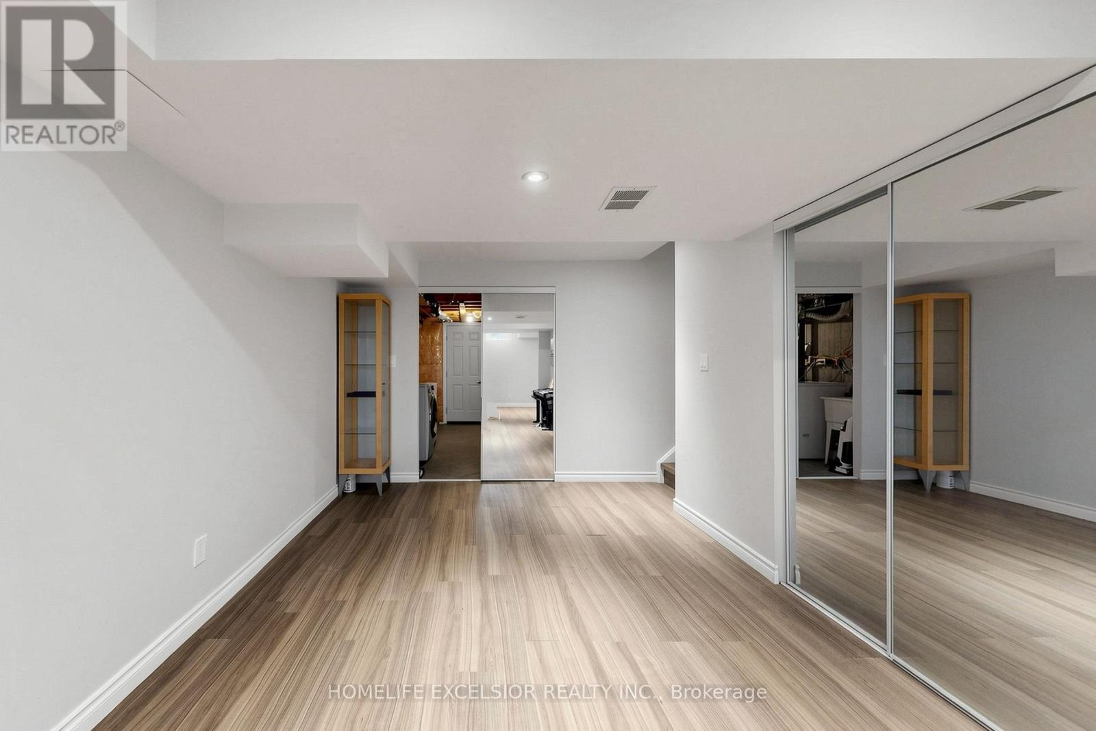 104 Dariole Drive, Richmond Hill, ON - Indoor Photo Showing Other Room