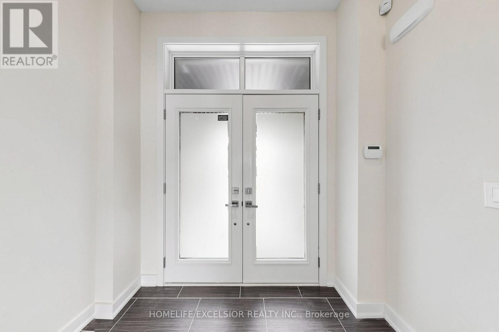 104 Dariole Drive, Richmond Hill, ON - Indoor Photo Showing Other Room