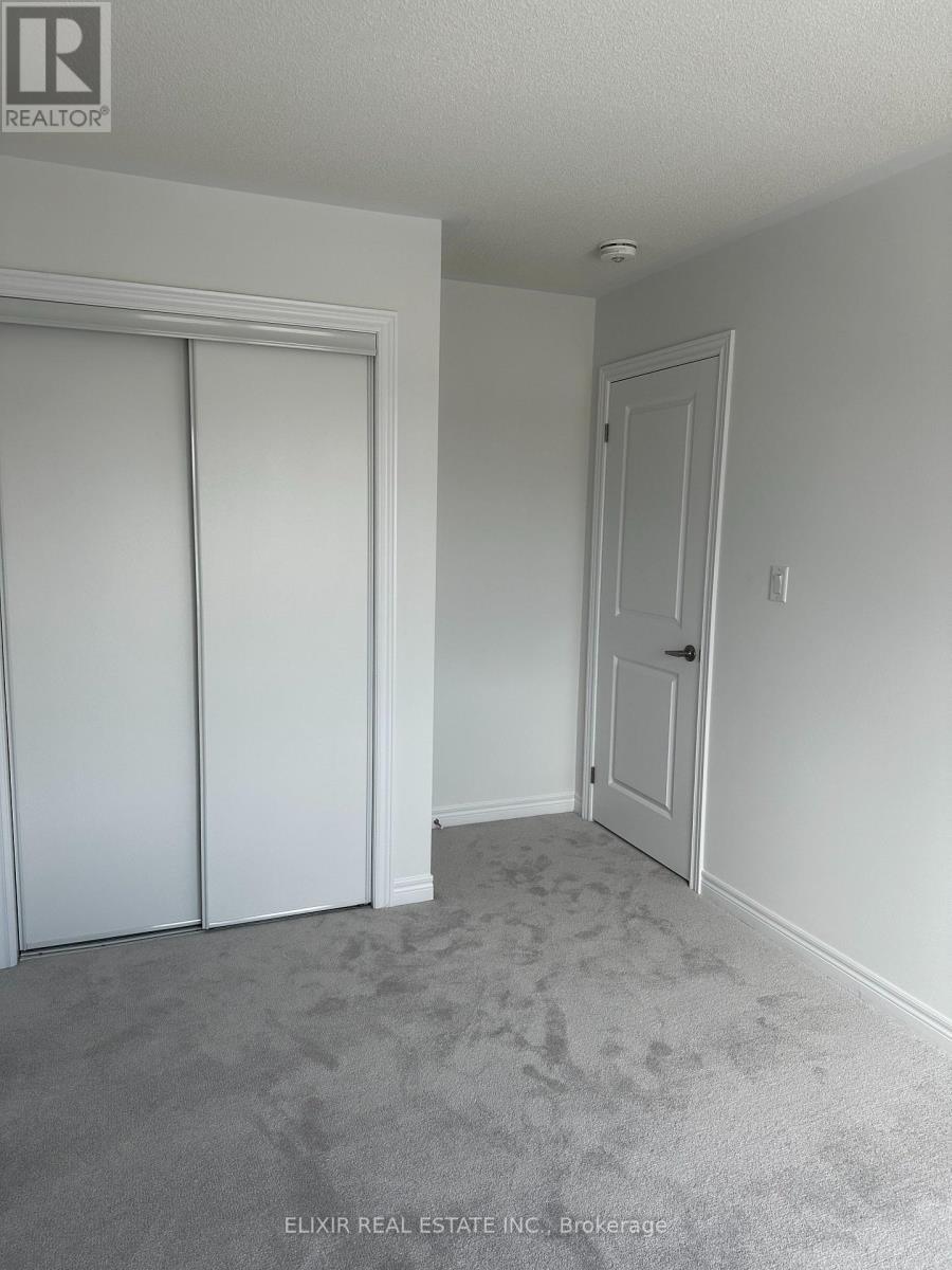 141 Fenchurch Manor, Barrie, ON - Indoor Photo Showing Other Room