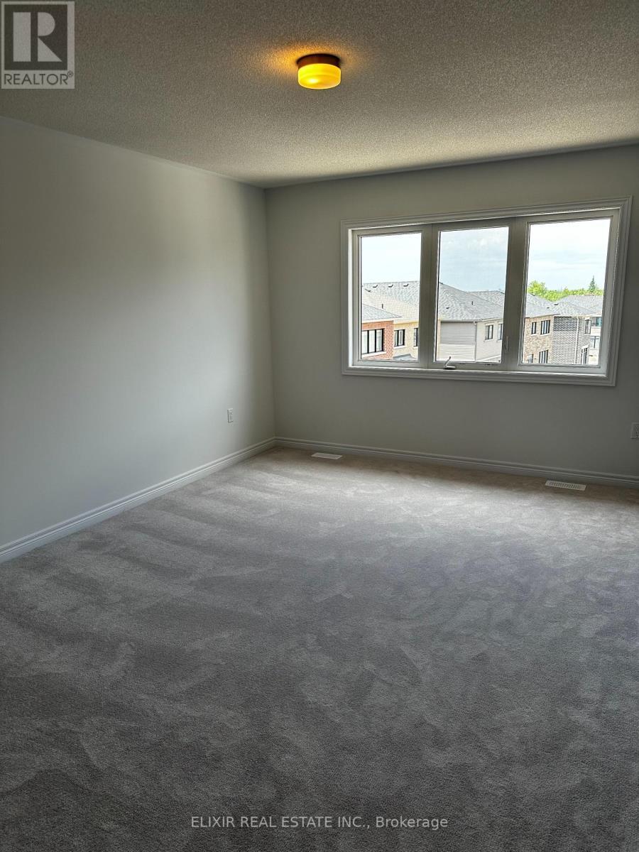 141 Fenchurch Manor, Barrie, ON - Indoor Photo Showing Other Room