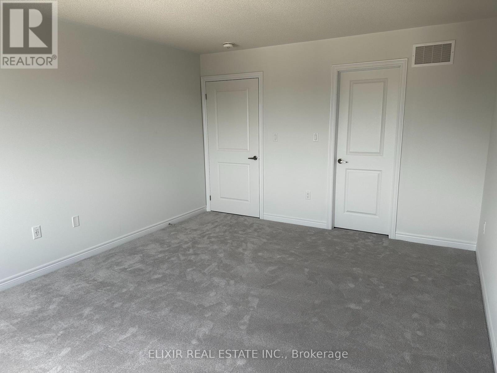 141 Fenchurch Manor, Barrie, ON - Indoor Photo Showing Other Room