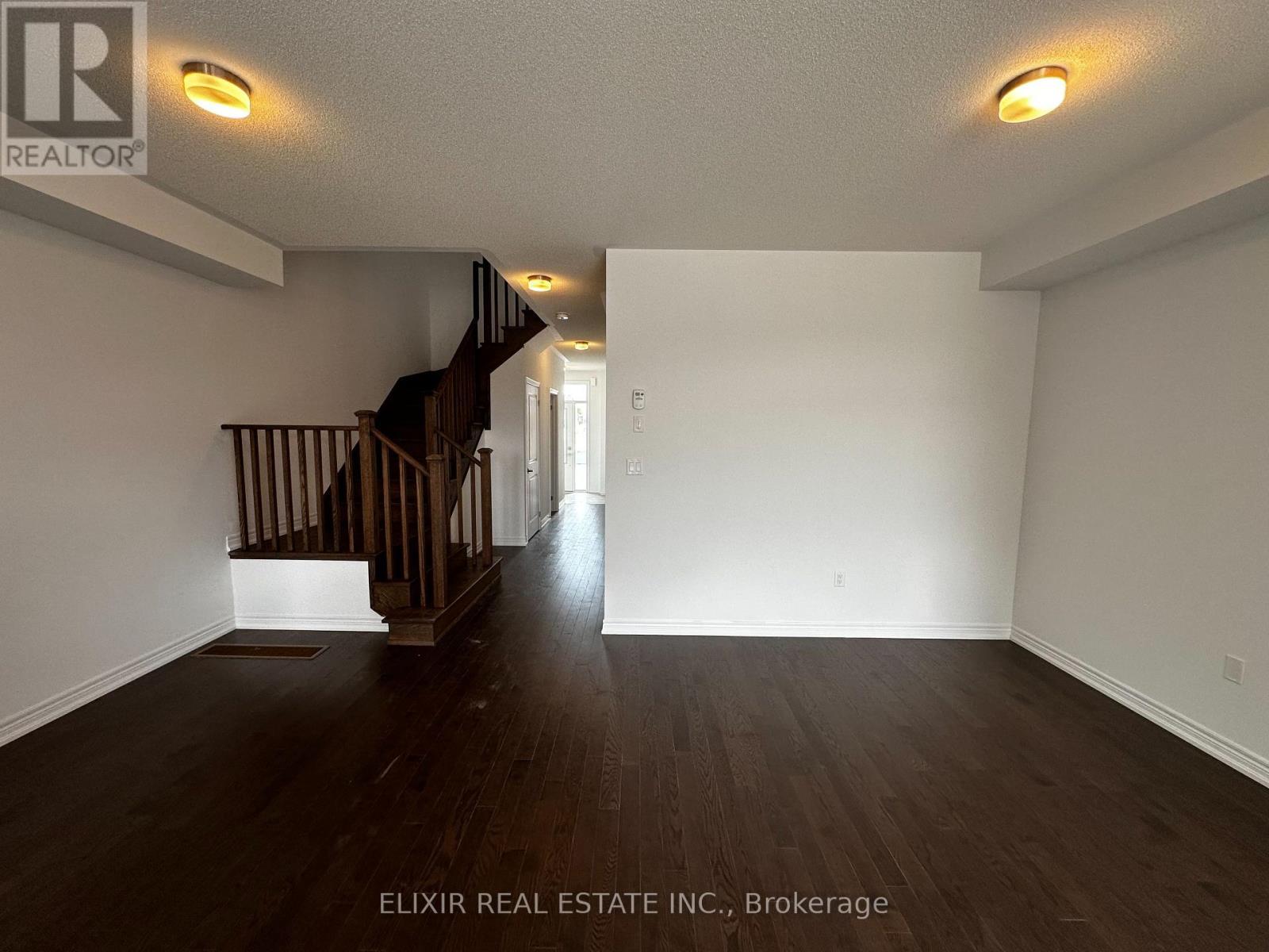 141 Fenchurch Manor, Barrie, ON - Indoor Photo Showing Other Room