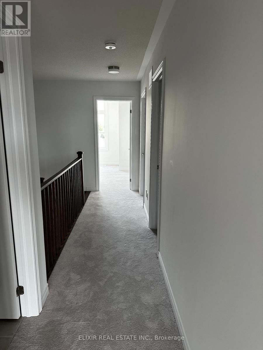 141 Fenchurch Manor, Barrie, ON - Indoor Photo Showing Other Room
