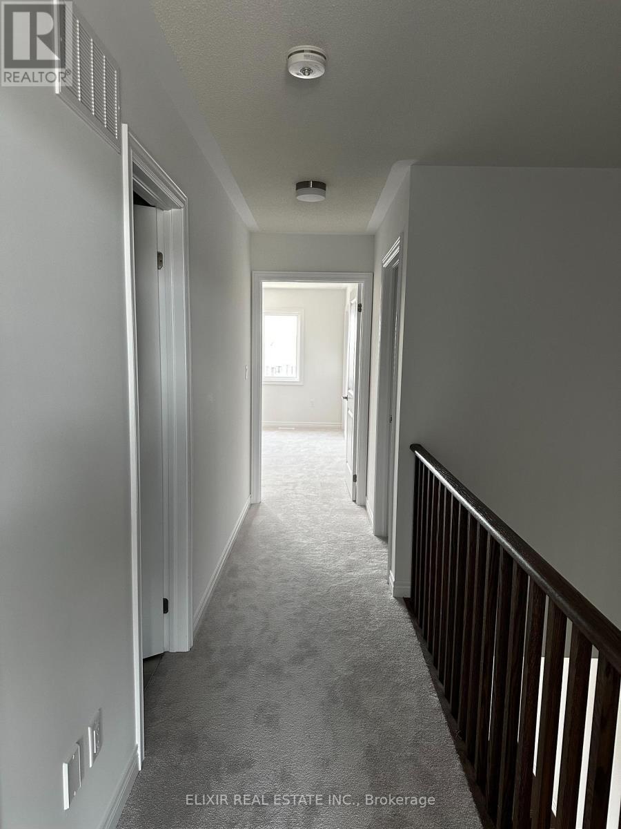 141 Fenchurch Manor, Barrie, ON - Indoor Photo Showing Other Room