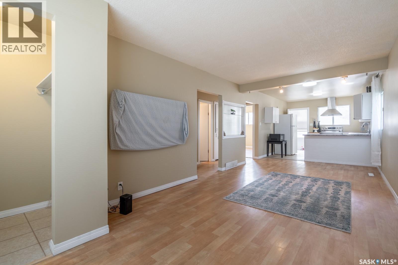 1840 Quebec Street, Regina, SK - Indoor