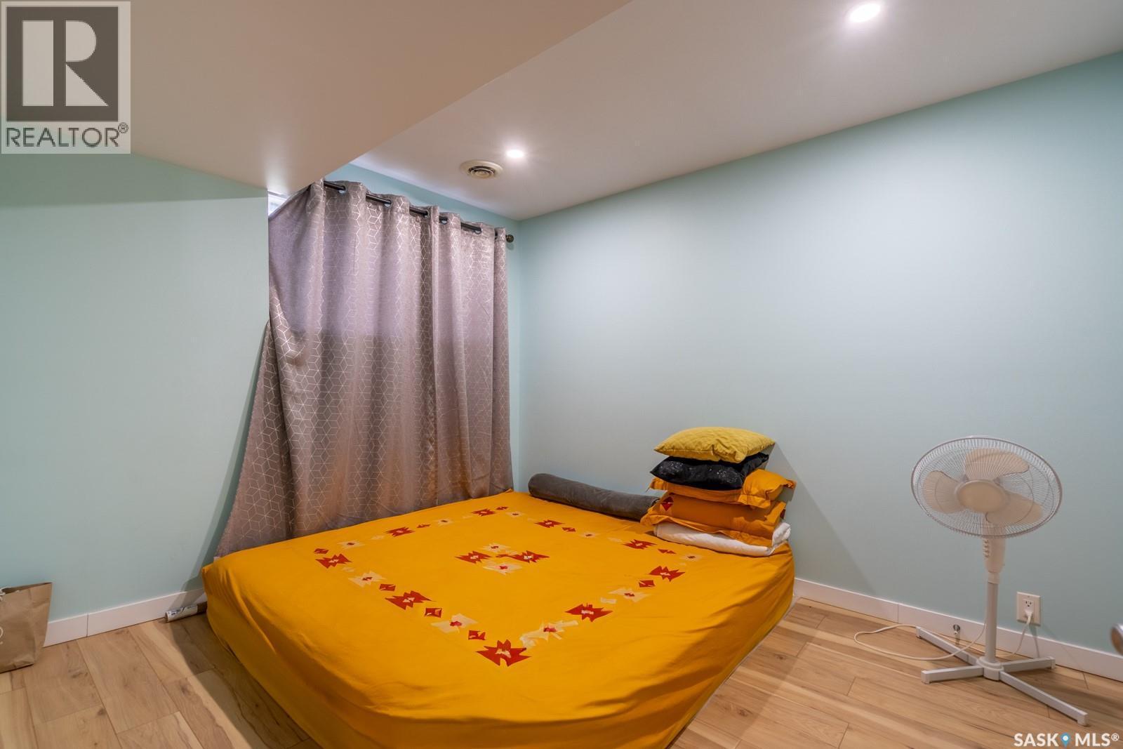 1840 Quebec Street, Regina, SK - Indoor