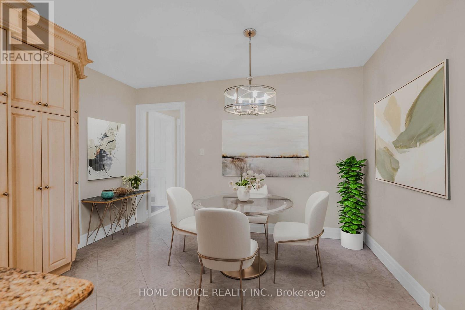43 Golfwood Heights E, Toronto, ON - Indoor Photo Showing Dining Room