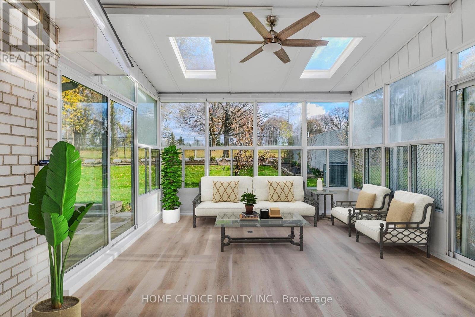 43 Golfwood Heights E, Toronto, ON - Photo Showing Other Room
