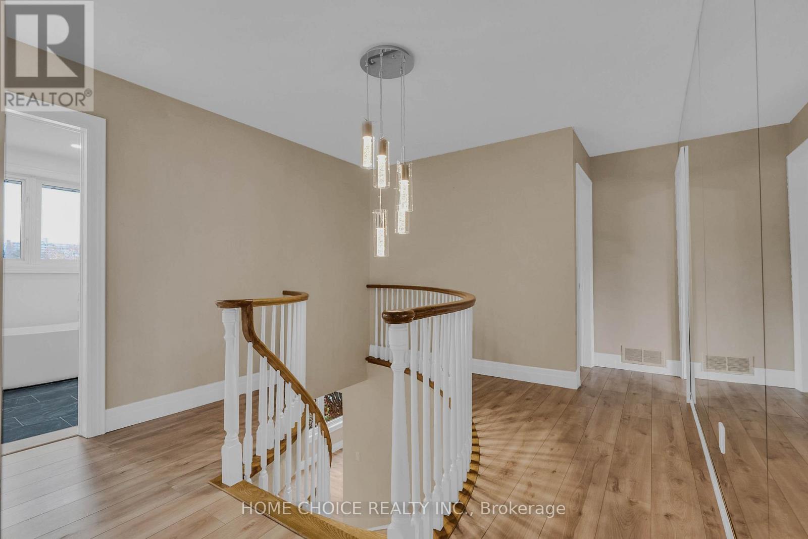 43 Golfwood Heights E, Toronto, ON - Indoor Photo Showing Other Room