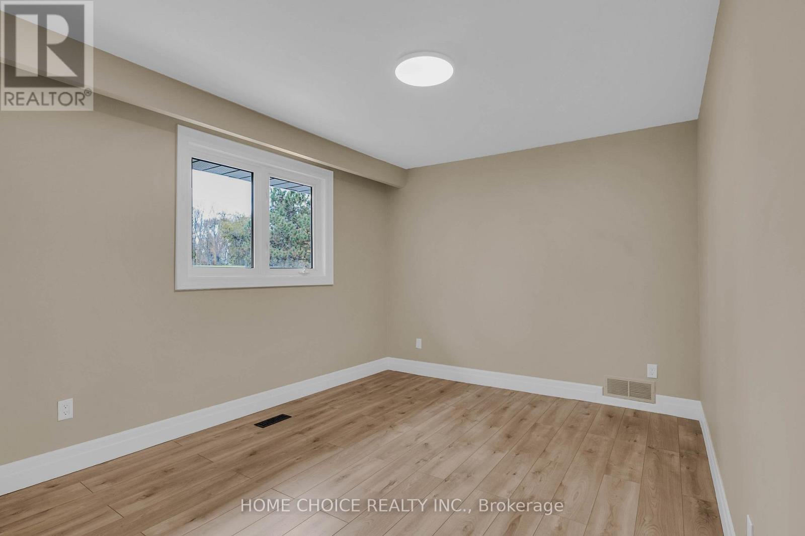 43 Golfwood Heights E, Toronto, ON - Indoor Photo Showing Other Room