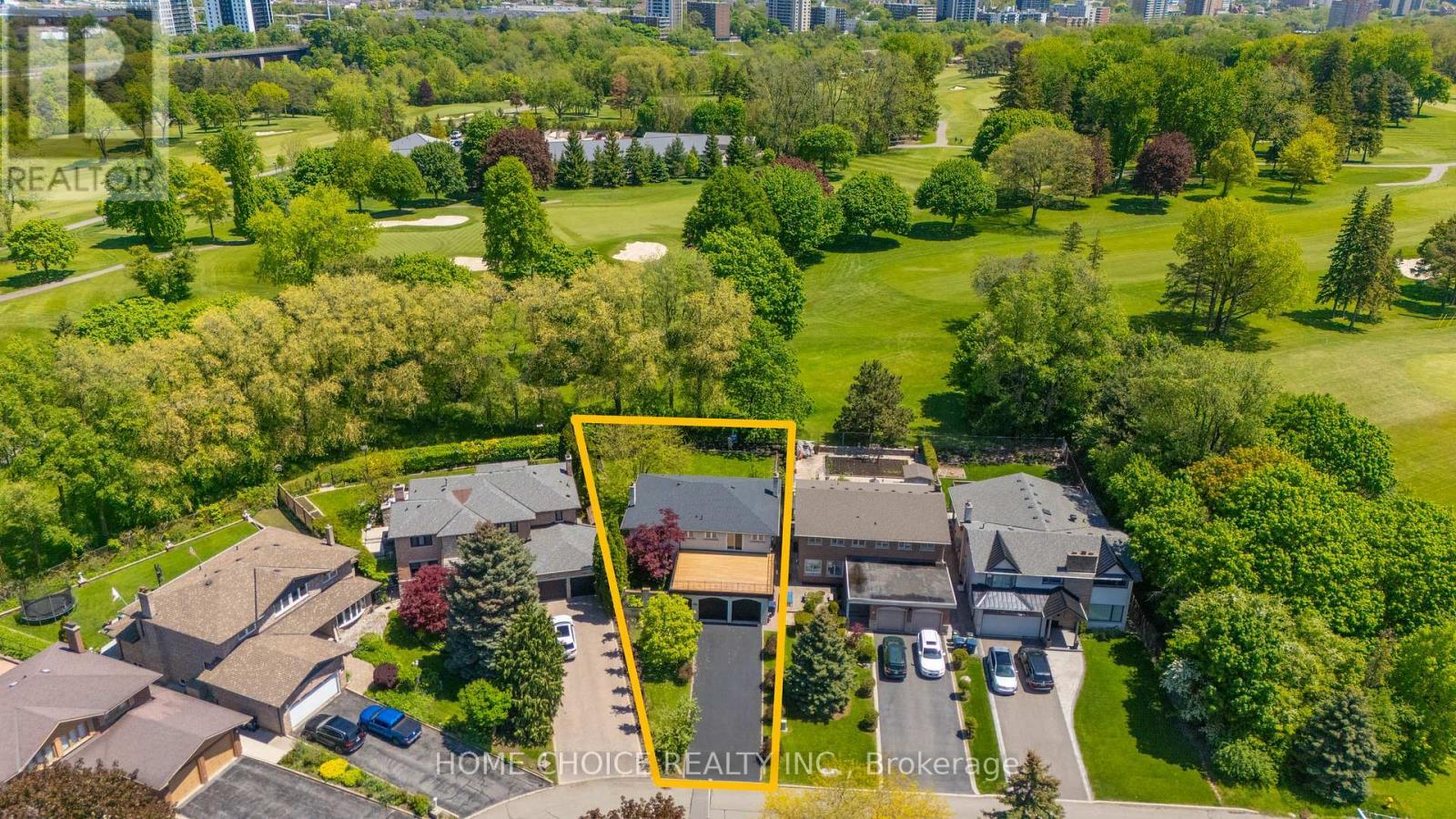 43 Golfwood Heights E, Toronto, ON - Outdoor With View