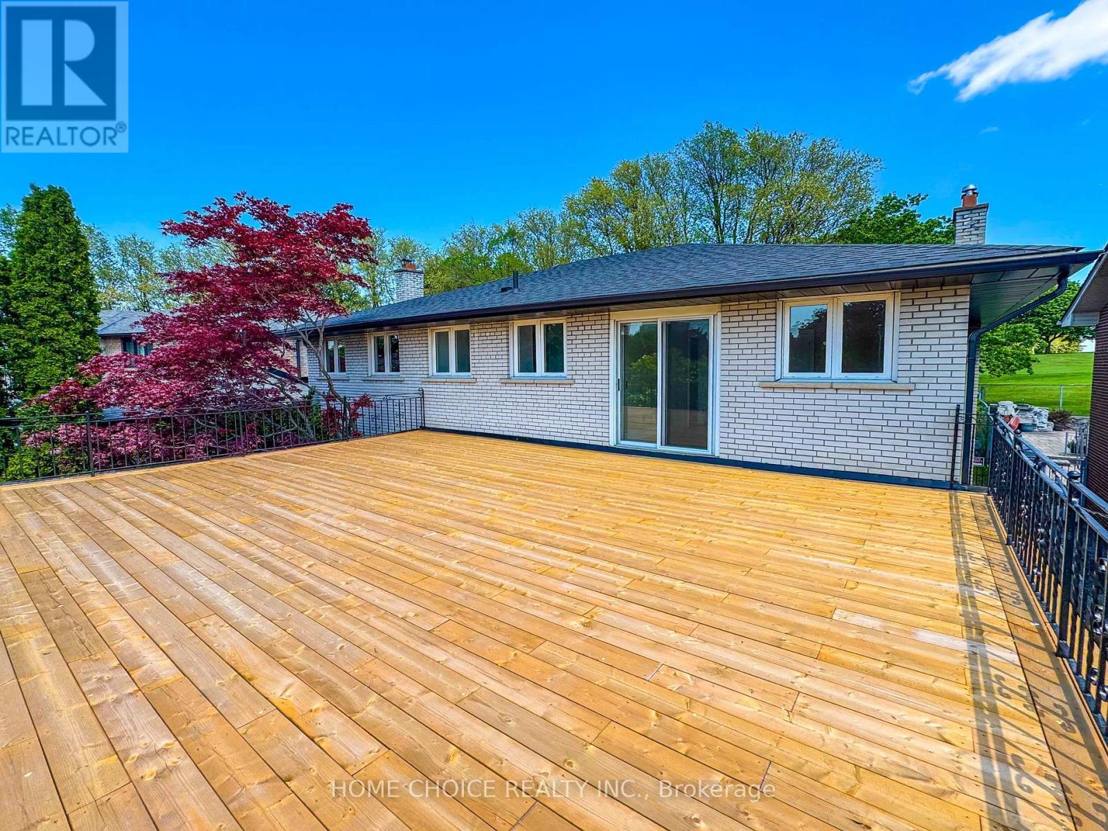 43 Golfwood Heights E, Toronto, ON - Outdoor With Deck Patio Veranda With Exterior