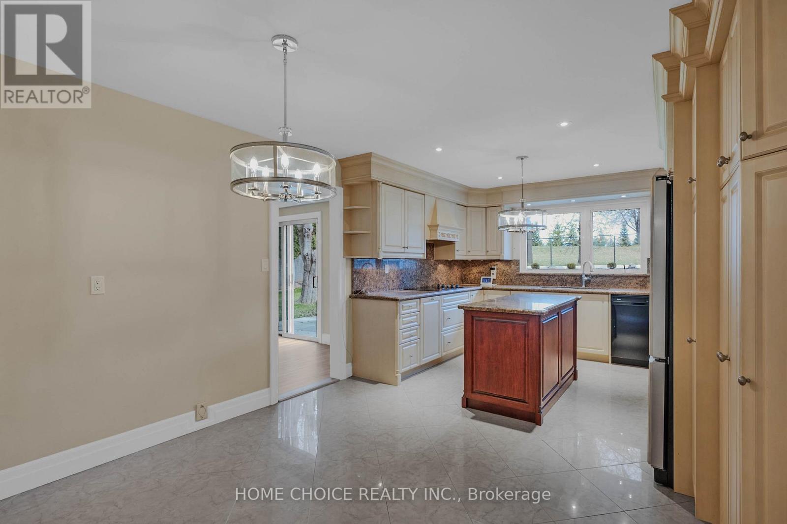 43 Golfwood Heights E, Toronto, ON - Indoor