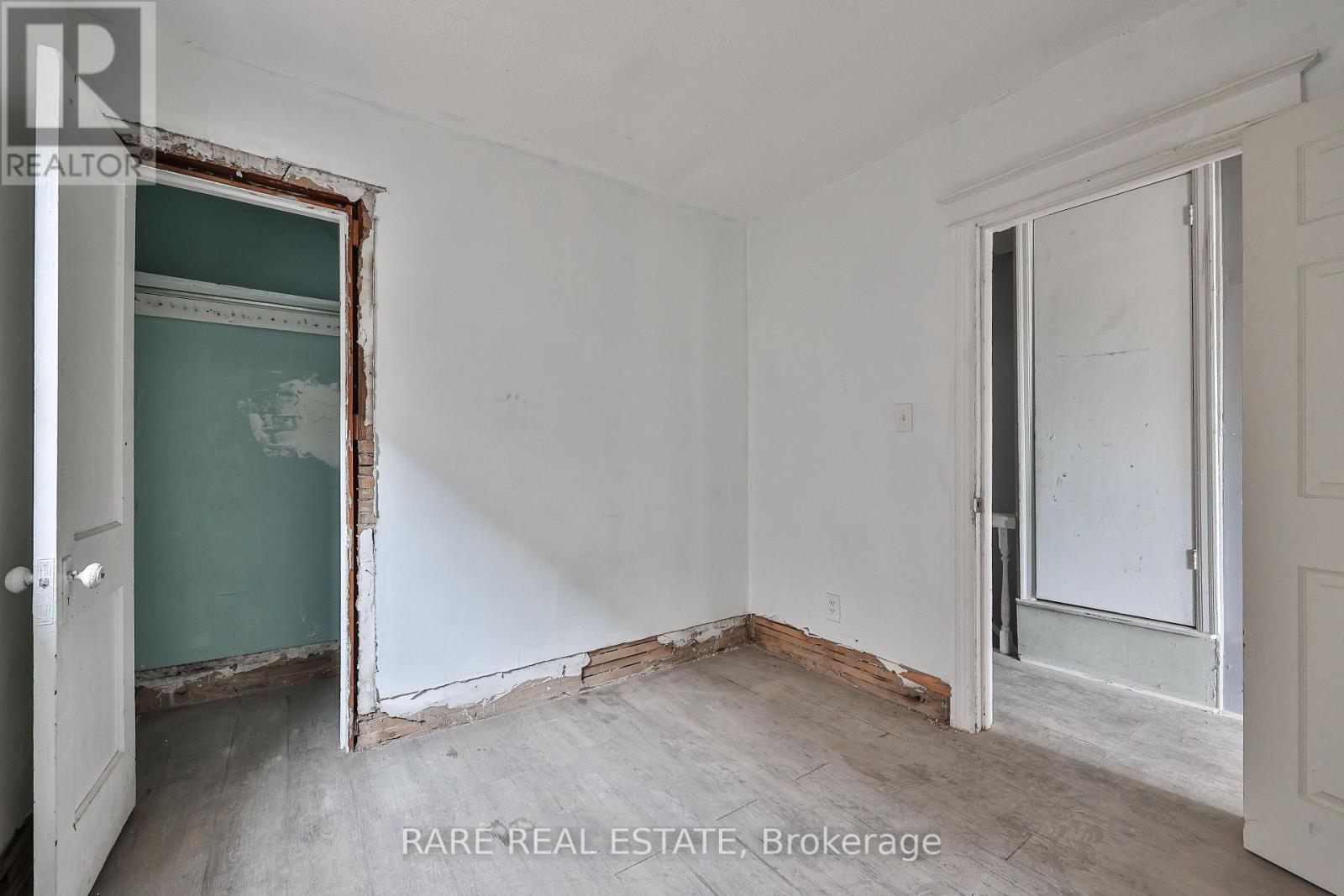 21 Chestnut Avenue, Hamilton, ON - Indoor Photo Showing Other Room