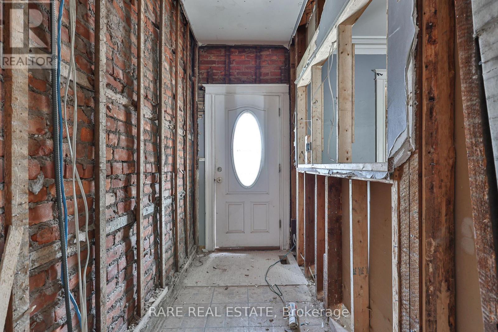 21 Chestnut Avenue, Hamilton, ON - Photo Showing Other Room