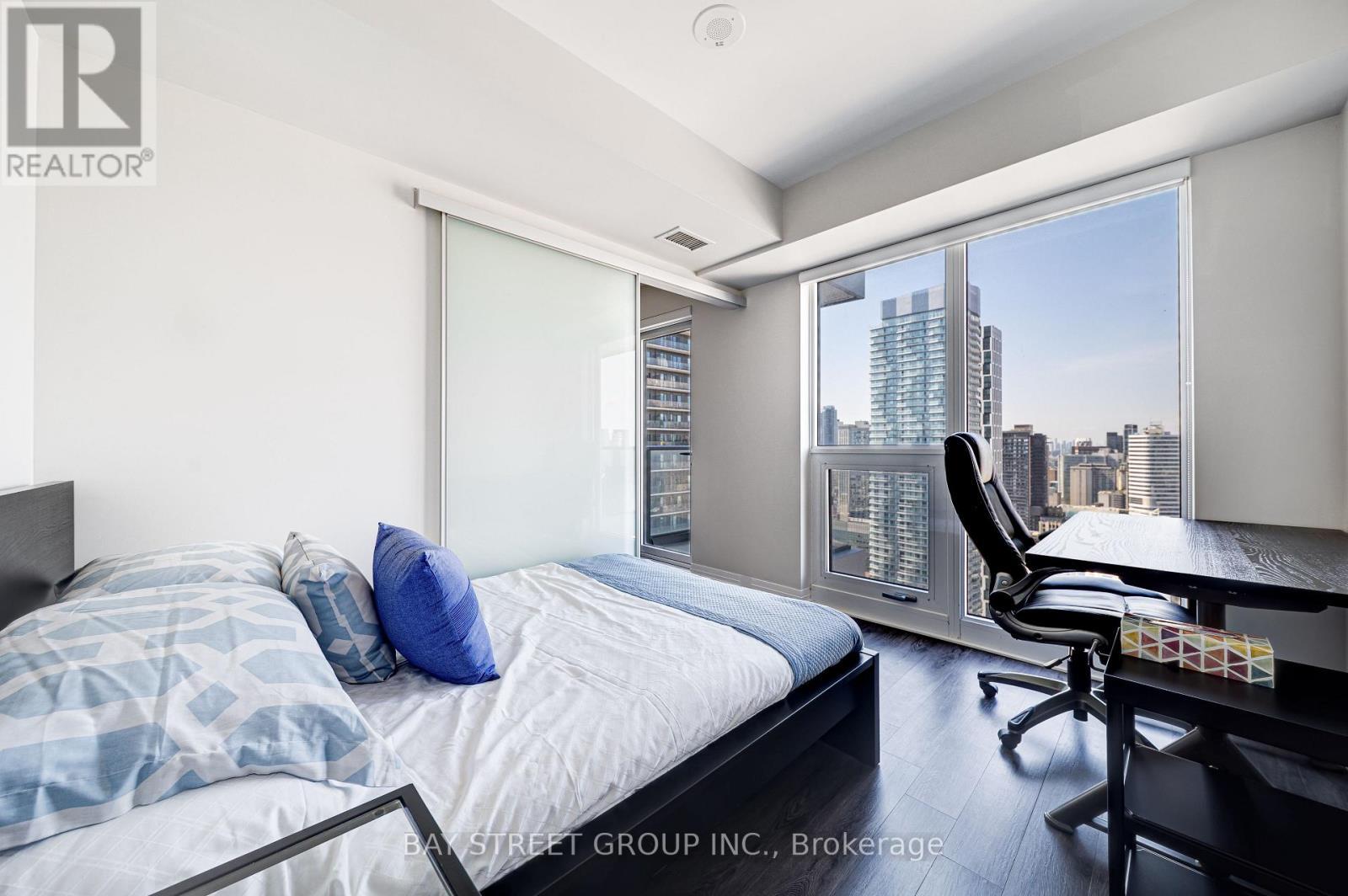 3809 - 251 Jarvis Street, Toronto, ON - Indoor Photo Showing Bedroom
