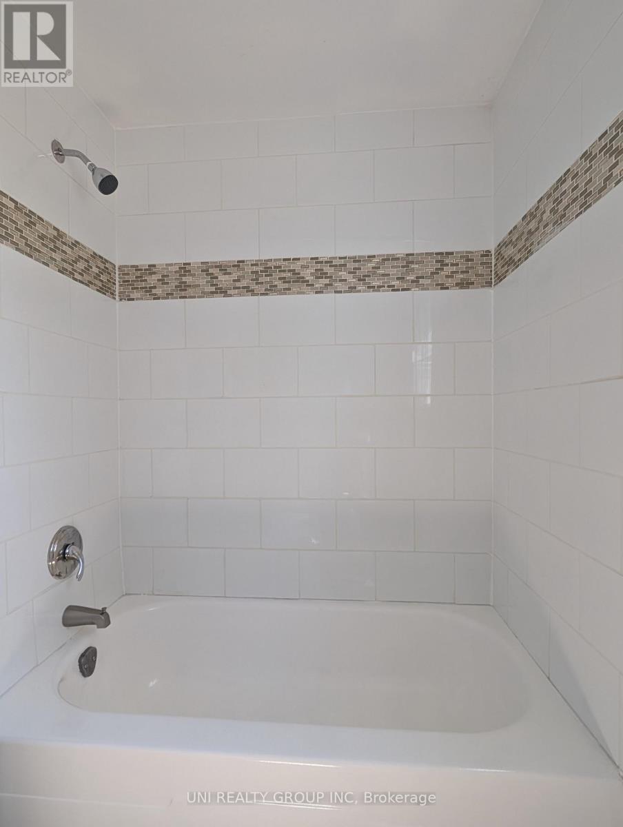 G - 1460 Heatherington Road, Ottawa, ON - Indoor Photo Showing Bathroom