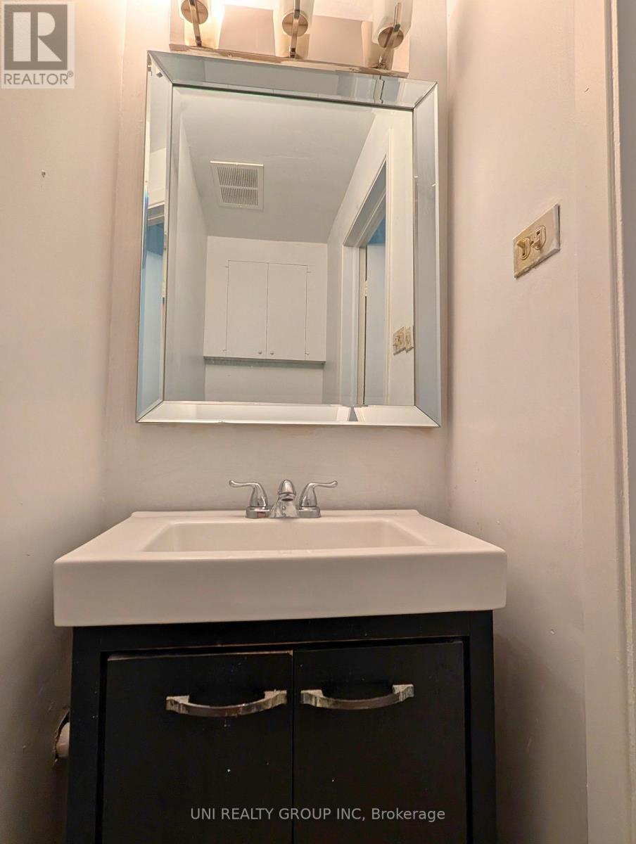 G - 1460 Heatherington Road, Ottawa, ON - Indoor Photo Showing Bathroom