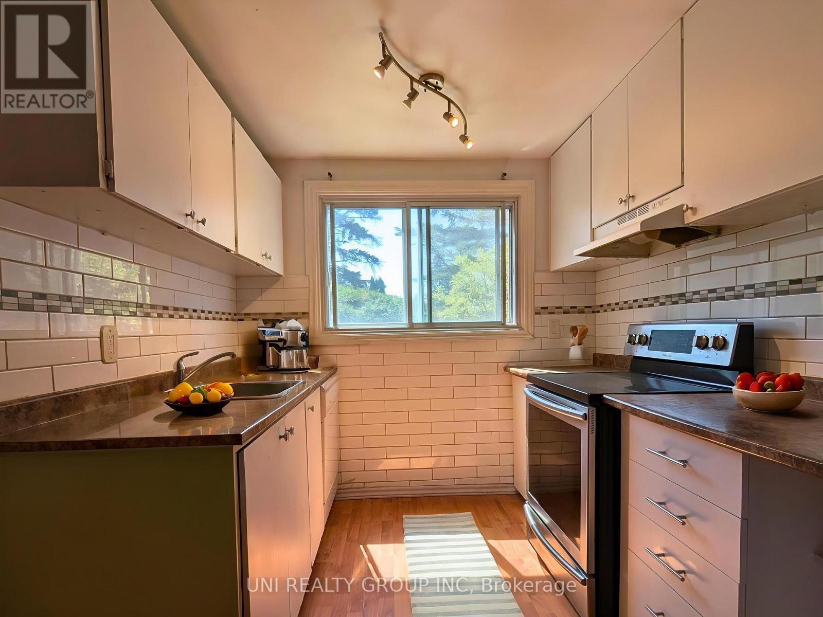 G - 1460 Heatherington Road, Ottawa, ON - Indoor Photo Showing Kitchen