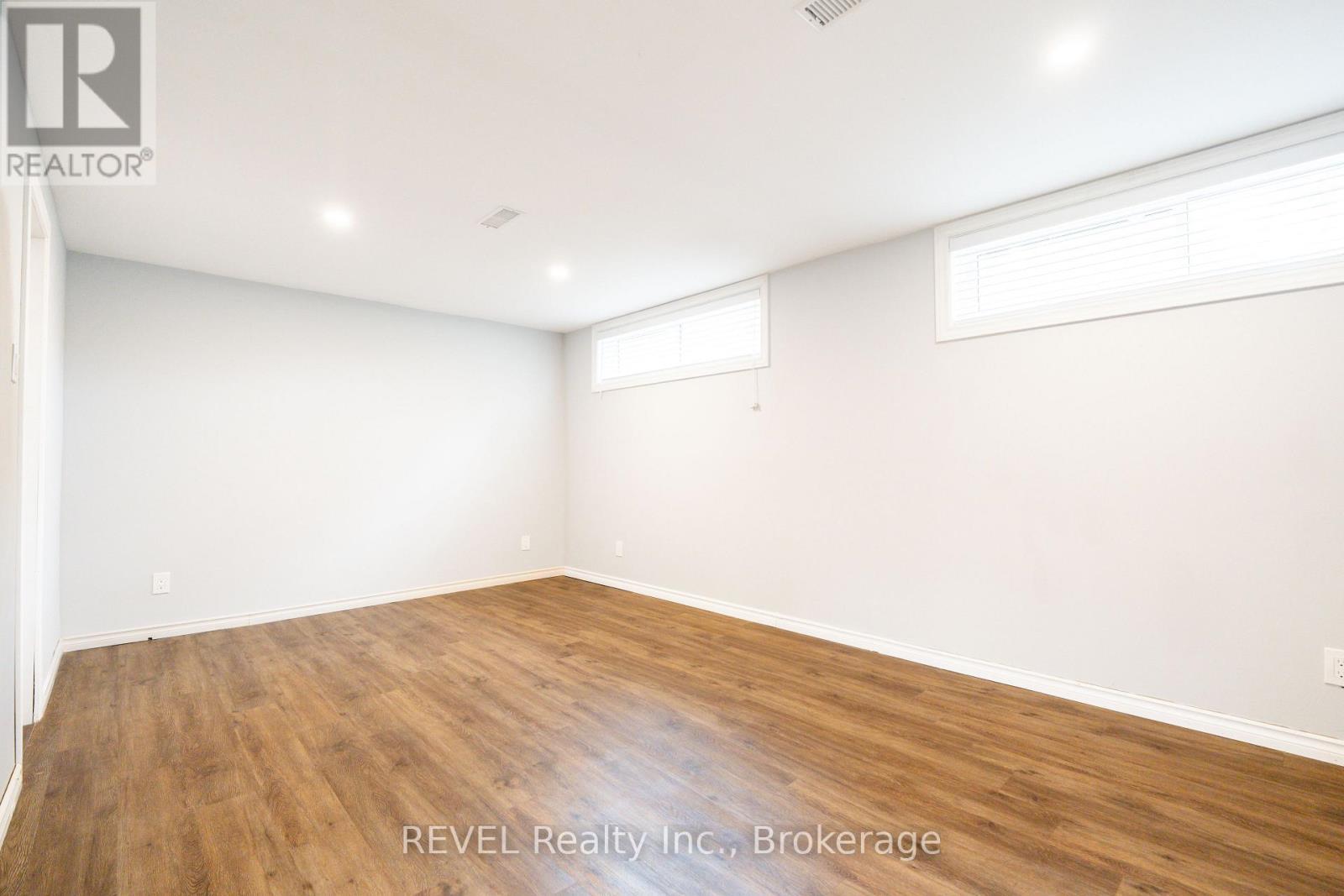 4480 Queensway Gardens, Niagara Falls (Morrison), ON - Indoor