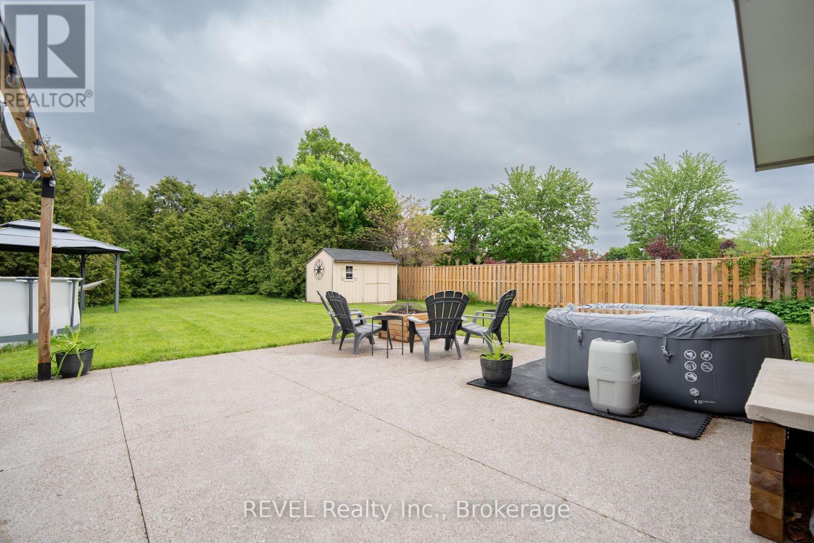 4480 Queensway Gardens, Niagara Falls (Morrison), ON - Outdoor