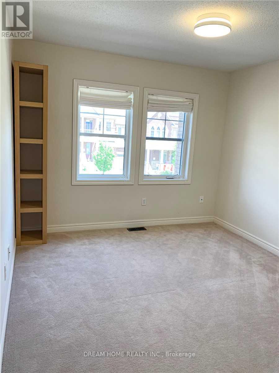 38 William Berczy Boulevard, Markham, ON - Indoor Photo Showing Other Room