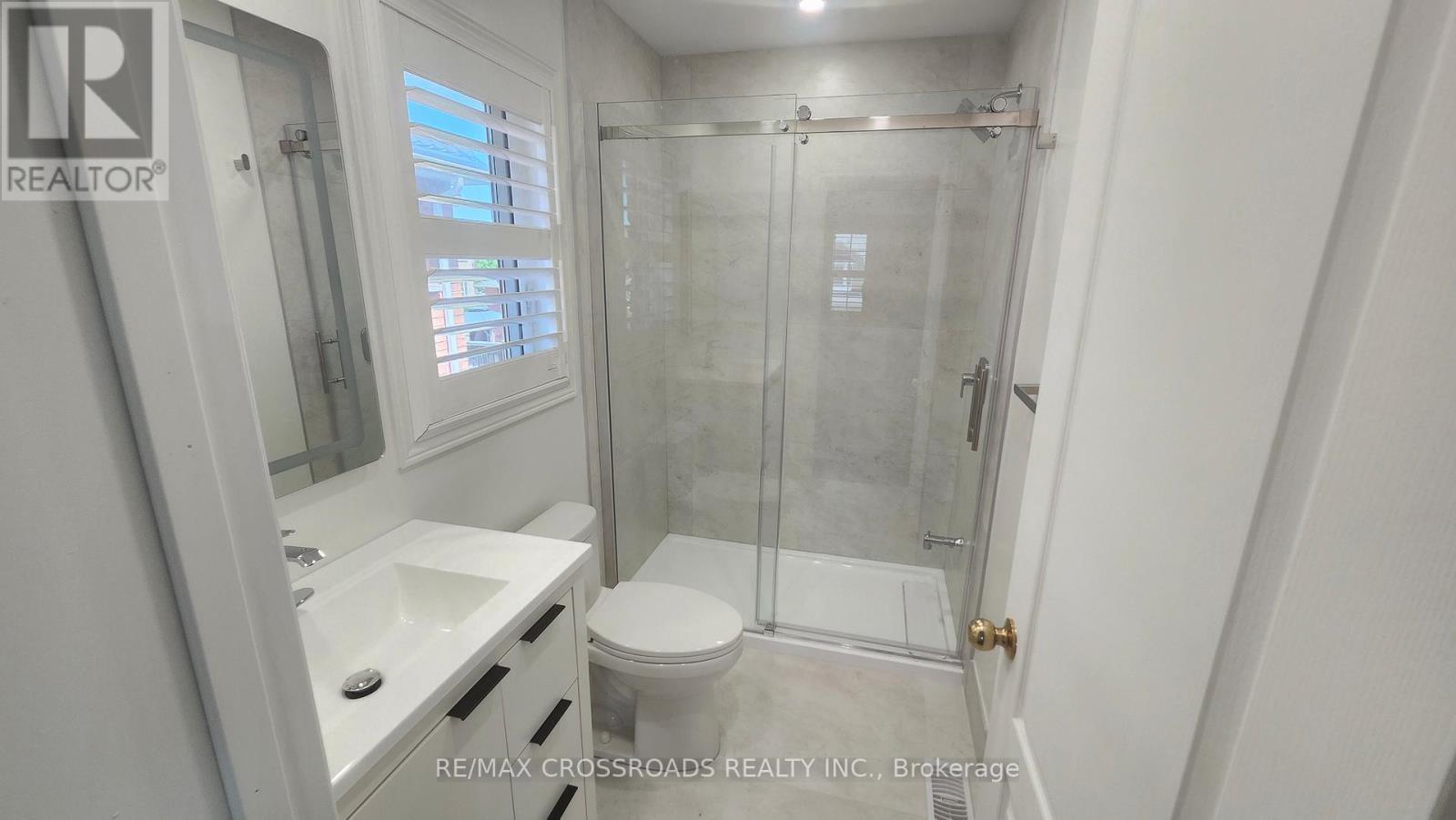 Ensuite brand new Washroom - 73 Eakin Mill Road, Markham, ON - Indoor Photo Showing Bathroom