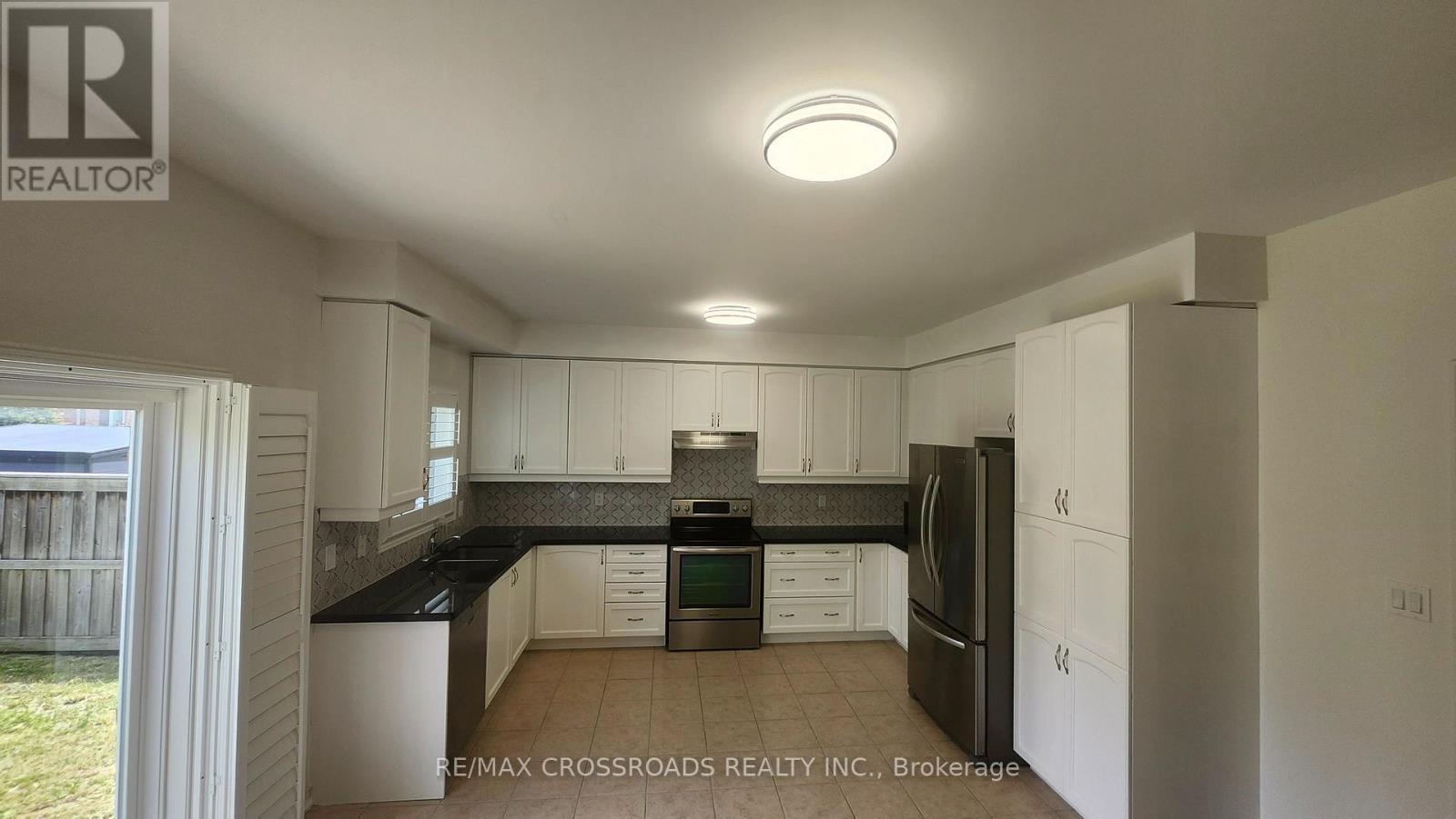 Updated Kitchen - 73 Eakin Mill Road, Markham, ON - Indoor Photo Showing Kitchen