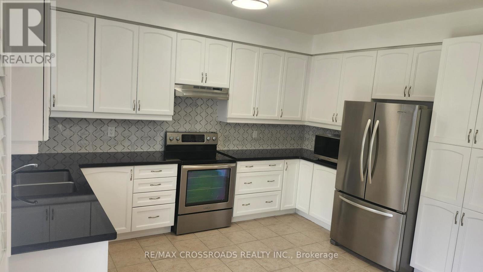 73 Eakin Mill Road, Markham, ON - Indoor Photo Showing Kitchen