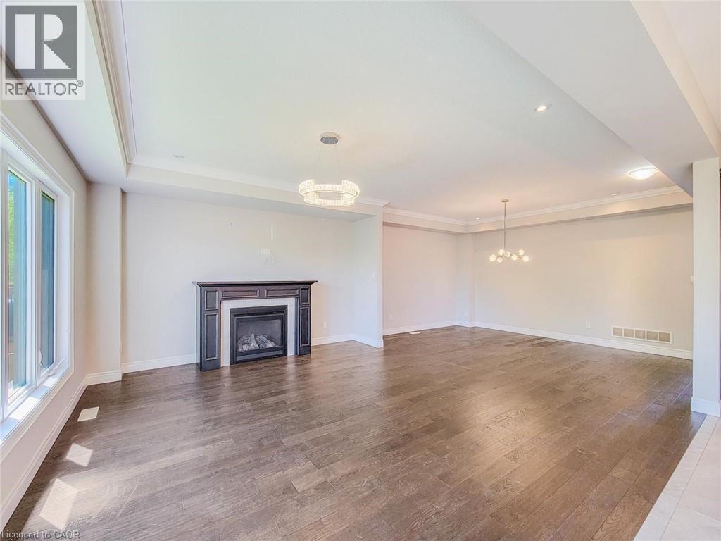7 Chardonnay Street, Hamilton, ON - Indoor Photo Showing Living Room With Fireplace