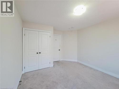7 Chardonnay Street, Hamilton, ON - Indoor Photo Showing Other Room