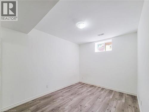 7 Chardonnay Street, Hamilton, ON - Indoor Photo Showing Other Room
