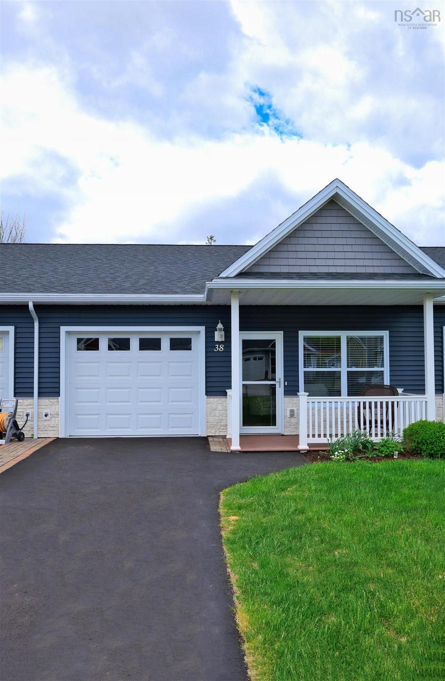 38 Covington Place, Bible Hill, NS