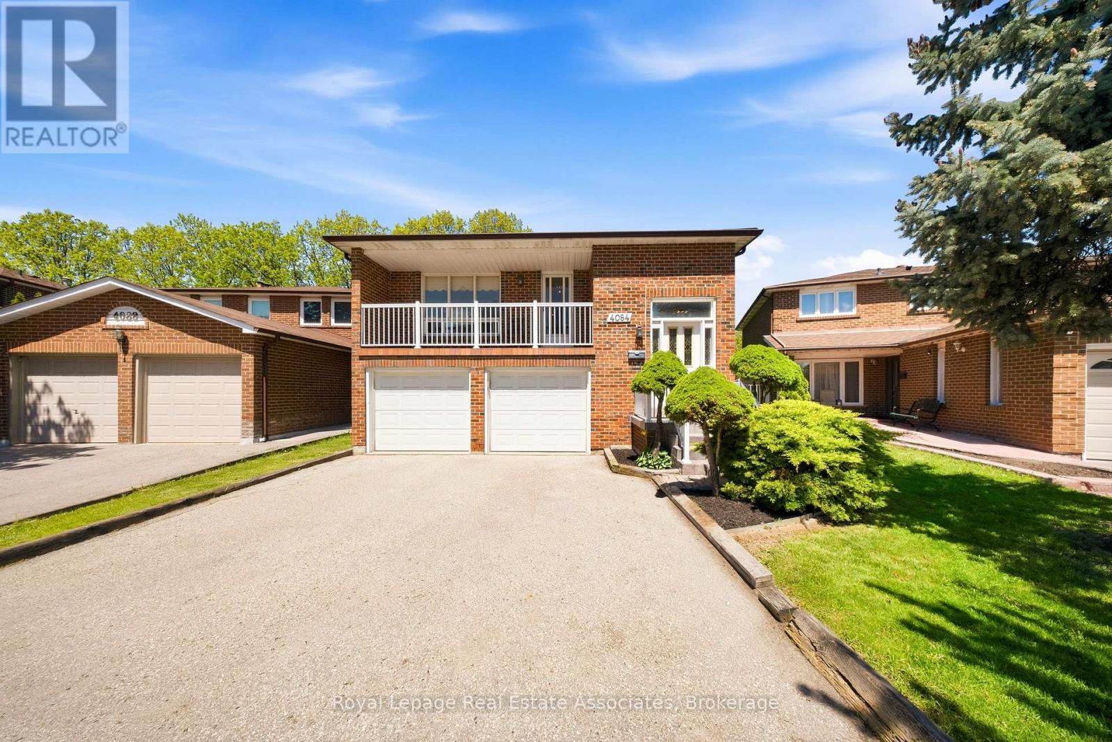 4084 Longo Circle, Mississauga, ON - Outdoor