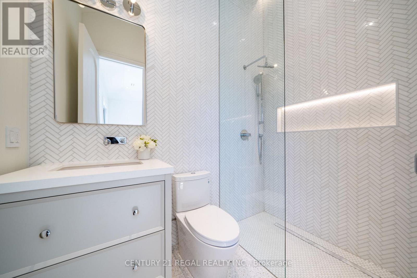 43 Wanless Crescent, Toronto, ON - Indoor Photo Showing Bathroom