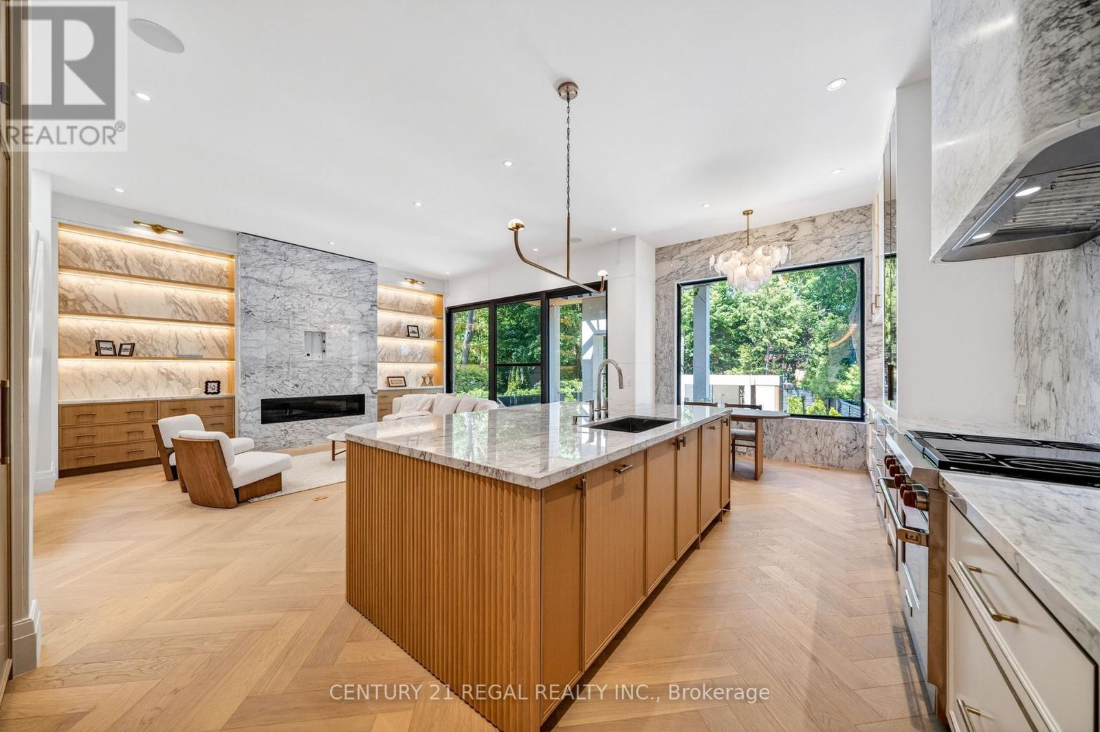 43 Wanless Crescent, Toronto, ON - Indoor Photo Showing Kitchen With Upgraded Kitchen