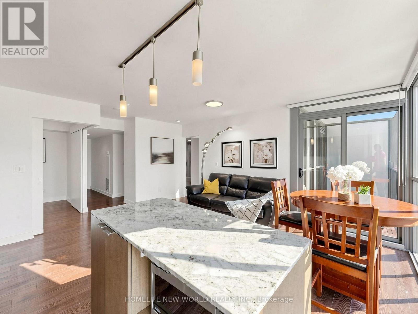 1406 - 110 Charles Street E, Toronto, ON - Indoor