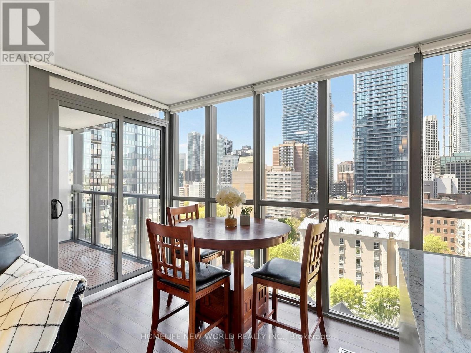 1406 - 110 Charles Street E, Toronto, ON - Indoor Photo Showing Dining Room