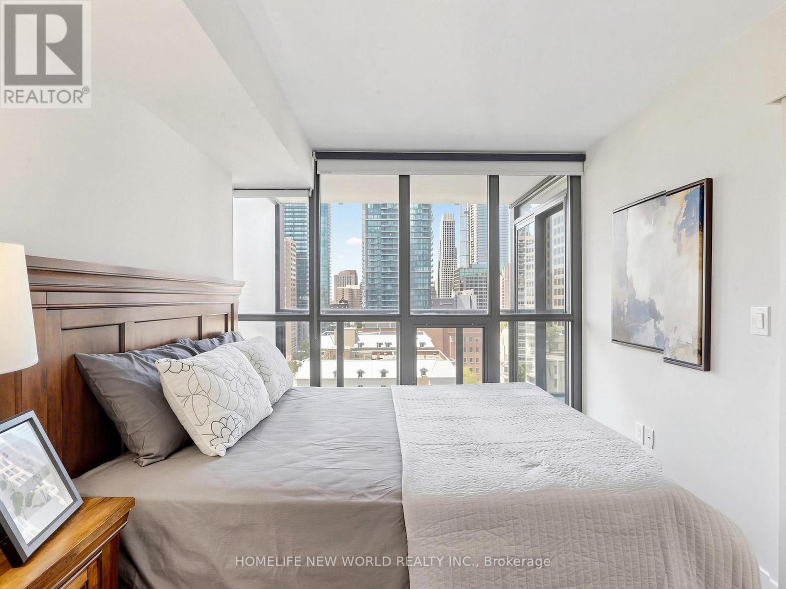 1406 - 110 Charles Street E, Toronto, ON - Indoor Photo Showing Bedroom