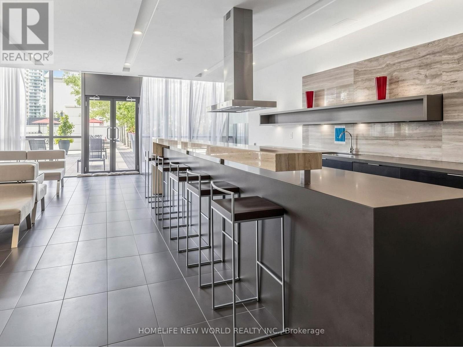 1406 - 110 Charles Street E, Toronto, ON - Indoor Photo Showing Kitchen With Upgraded Kitchen