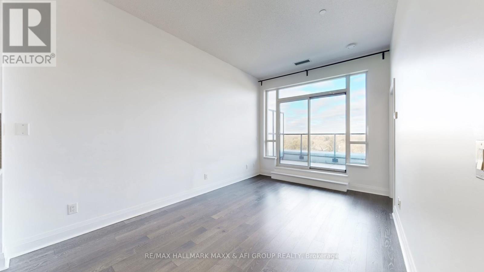 617 - 399 Spring Garden Avenue, Toronto, ON - Indoor Photo Showing Other Room