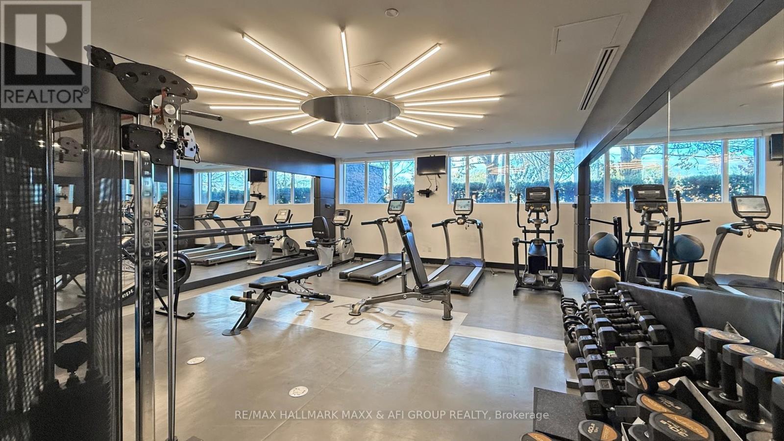 617 - 399 Spring Garden Avenue, Toronto, ON - Indoor Photo Showing Gym Room